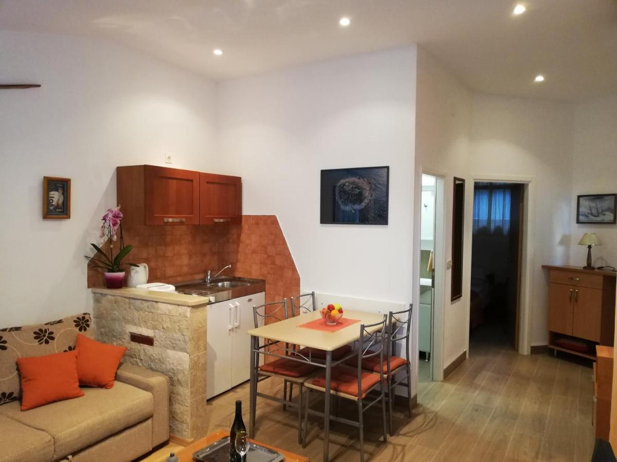 Adria Apartments PUY Exterior foto