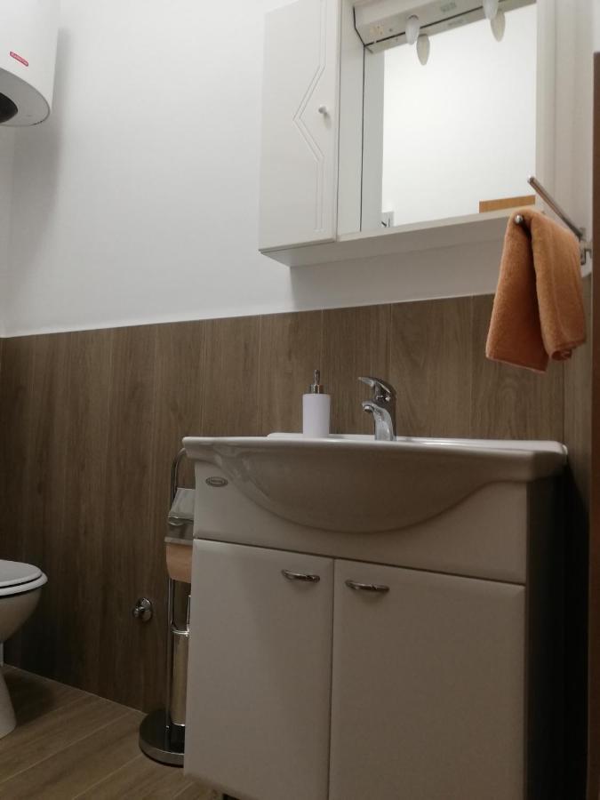 Adria Apartments PUY Exterior foto
